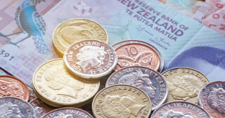 6 Money-saving moves to make this Easter, before winter hits